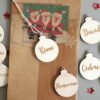 Etiquette en bois mini boule pour cadeaux