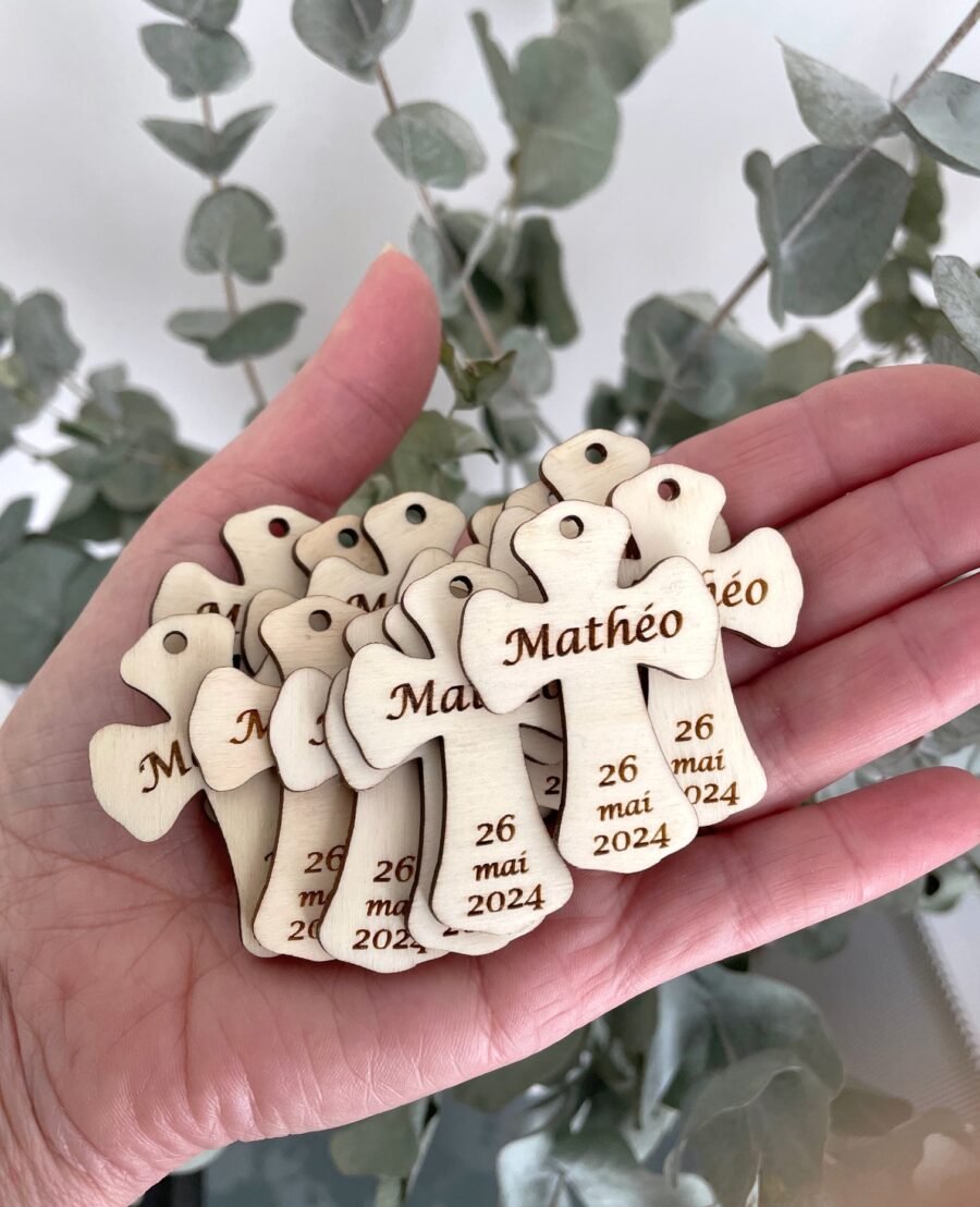 Etiquettes croix Mathéo