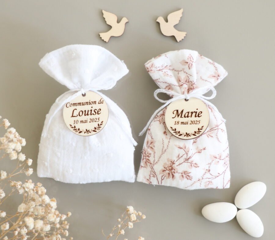 Pochons dragées double gaze plumetis blanc et fleuri vieux rose