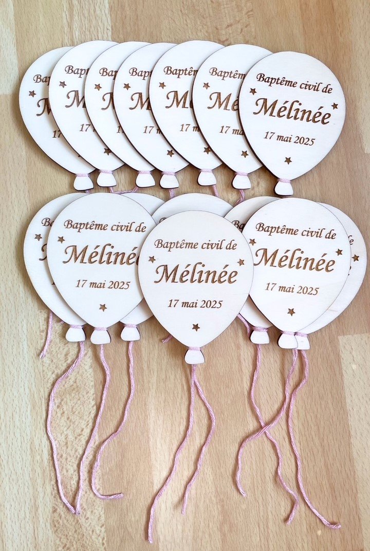 Faire-part de baptême en bois Ballon